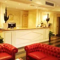 Hotel Quadrifoglio Roma Eur، فندق في موستاتْشّانو