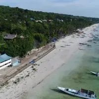 Bira में, होटल Phinisi Hostel Bira