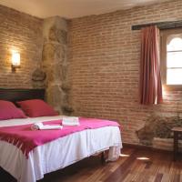 Hospedium Hotel La Fuente, hotell i Candelario