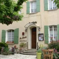 Hôtel Le Siècle: Mazan şehrinde bir otel