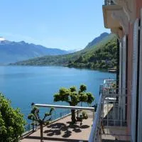Hotel Le Rivage، فندق في Saint-Gingolph