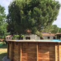 Au Mas Retz De Jade, hotell sihtkohas Chauvé