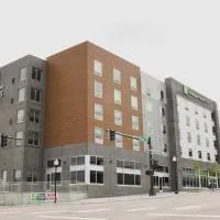 Holiday Inn Express & Suites Omaha Downtown Old Market by IHG: Omaha şehrinde bir otel