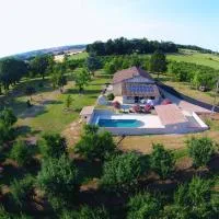 Gîte de Beausoleil, hotel di La Romieu