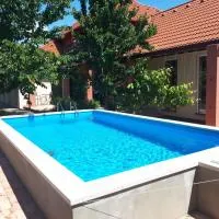 Ferienhaus Judit, hotel em Alsóörs