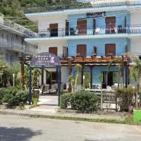 Hotel Chrismare Taormina, ξενοδοχείο σε Mazzeo