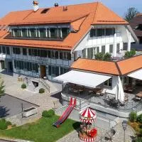 Gasthof zum Schlüssel La Méridienne Fribourg SA, hotel di Ueberstorf
