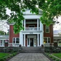 Saint Johns में, होटल The Nordic Pineapple Bed and Breakfast