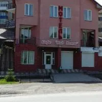 Над Вичов, hotel di Volovets