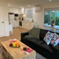 Little Bank House, hotelli kohteessa Mount Tamborine