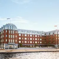 The July - Boat & Co