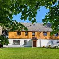 Familienfreundliche Ferienwohnung, hótel í Zschorlau