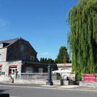 HOTEL L'AMERIVIERE***, hotel in Aubrives