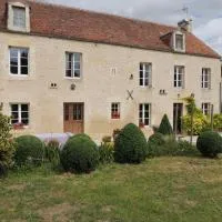 La Ferme du Bourg, hotel sa Éraines
