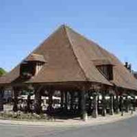 Die Besten Verfugbaren Hotels Und Unterkunfte In Der Nahe Von Lyons La Foret Frankreich