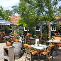 Brasserie de Peperboom: Veere şehrinde bir otel
