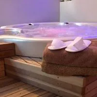 Hotel Kube, hotel a Folgaria