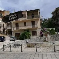 la porta del corso, מלון בCastronuovo di Sicilia