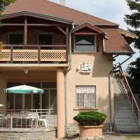 Vitorl&aacute;s Apartmanh&aacute;z، فندق في سيوفوك