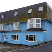 Blue Room Hostel Newquay, hotel in Newquay City Centre, Newquay