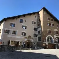 Hotel Klarer, хотел в Цуоц