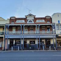 The Royal Hotel, hotel in West Wyalong