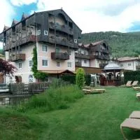 Alpen Hotel Eghel Resort & SPA, hotel en Folgaria