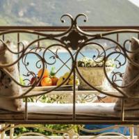 Sea front Almi, hotel em Vasiliki