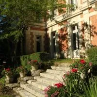 Domaine de Champ rose, hotel en Saint-Laurent-de-Belzagot