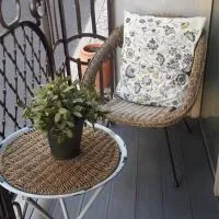 Joli loft dans village pittoresque, hotel u gradu 'Péret'