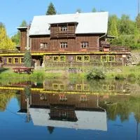 Hostinec U Čertova mlýna, отель в городе Libavské Údolí