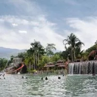 Hotel Felda Residence Hot Springs, hotelli kohteessa Sungkai