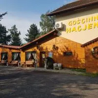 HOTELIK Hacjenda, hôtel à Radwanice