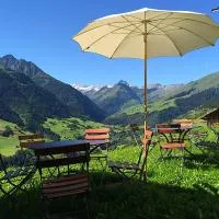 Hotel Alpina – hotel w mieście Lumbrein
