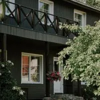 Viesu nams Lauciņi, hotel en Lāde