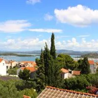 Apartments Villa Arta, hotel u gradu Murter