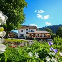 Kia Ora Hotel Restaurant, hotel em Wagrain