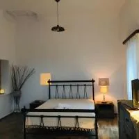 Kamares Stone House 2, hôtel à Yerolimin