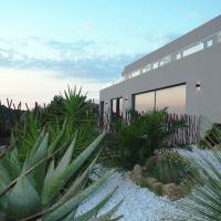 Casa Lou, architect villa with heated pool at Begur, 470m2