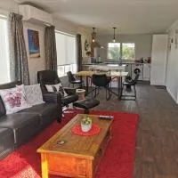 Kerikeri Sunny Modern 2 Bedroom Apartments: Kerikeri şehrinde bir otel