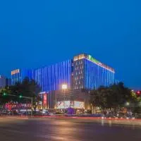 Holiday Inn Express Qingdao Chengyang Central by IHG, מלון בצ'ינג דאו