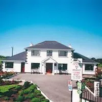 Castle View House, hotel i Ballylongford