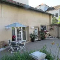 La belle endormie - appartement B, hotel en Fénétrange