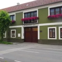 Weghuberhof Ferienwohnungen, hotel di Biedermannsdorf