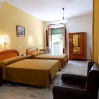 Hotel Central, хотел в Ланхарон