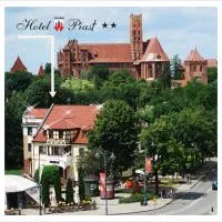 HOTEL PIAST przy Zamku, מלון במאלבורק