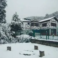 Pahalgām में, होटल Walisons Peace Resort