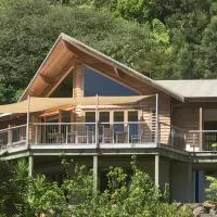 Waiotahi Valley Lodge, отель в городе Темс