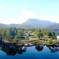 Tullah Lakeside Lodge, hotel en Tullah