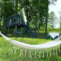 Tree house Linde, hotel v destinaci Kaibala